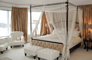 Romantic-canopy-bed-idea